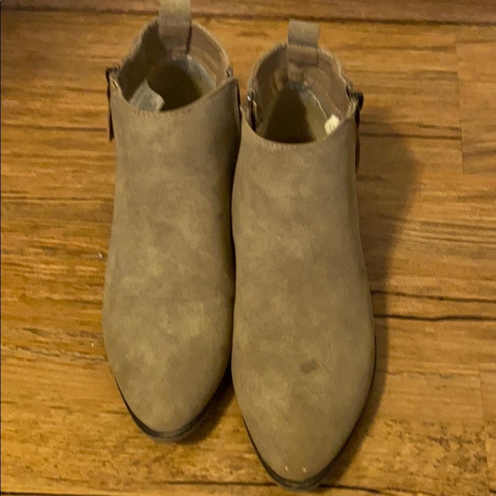 Aeropostale booties